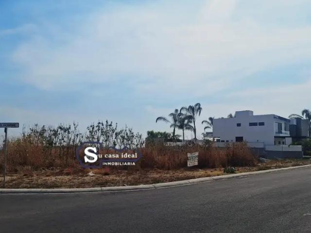 excelente terreno en fraccionamiento lomas de cocoyoc
