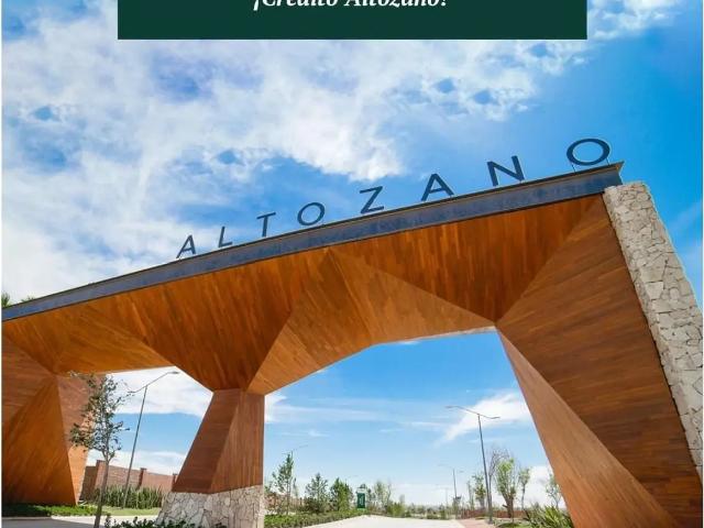 EXCELENTE TERRENO FRENTE AL LAGO