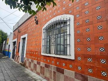 EXCELENTE UBICACION BODEGA Y CASONA CON 9 HABITACIONES CON BA?O ZONA UPAEP