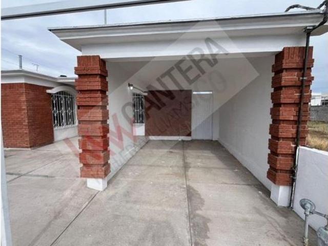 EXCELENTE UBICACION CASA UNA SOLA PLANTA EN SAN FELIPE V