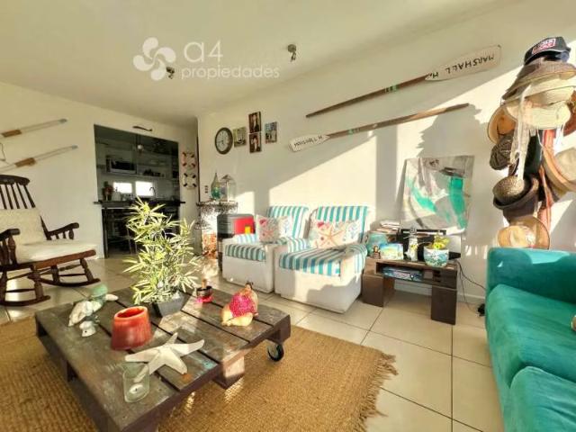 Excelente Ubicación Con Vista Al Mar, Condominio Papudo | 3 dormitorios por 4500.00 en Papudo