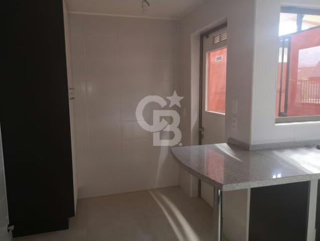 Excelente ubicación con Paneles Solares, Precio Rebajado! 3 dormitorios por 5300.00 en Colina