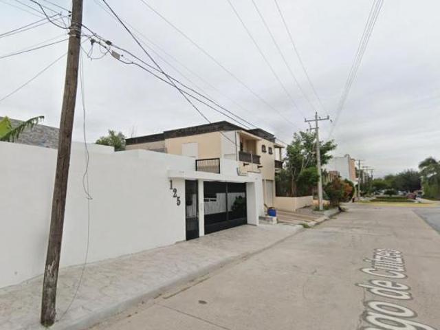 Excelente Ubicación en Reynosa: Casa Residencial en Col. Valle Alto