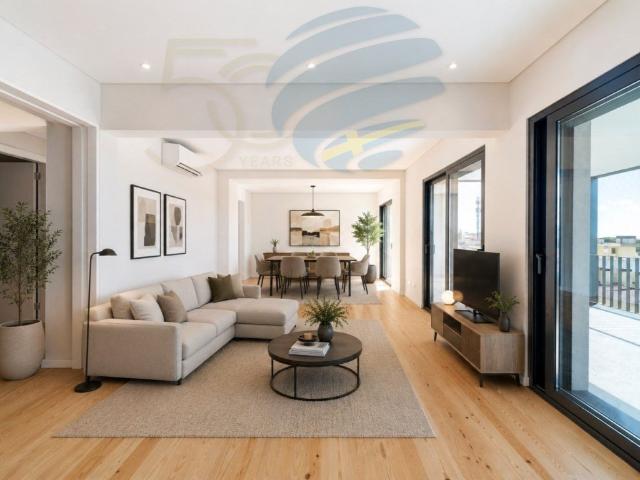 Excelente Varanda orientada a poente 133m² Alcabideche