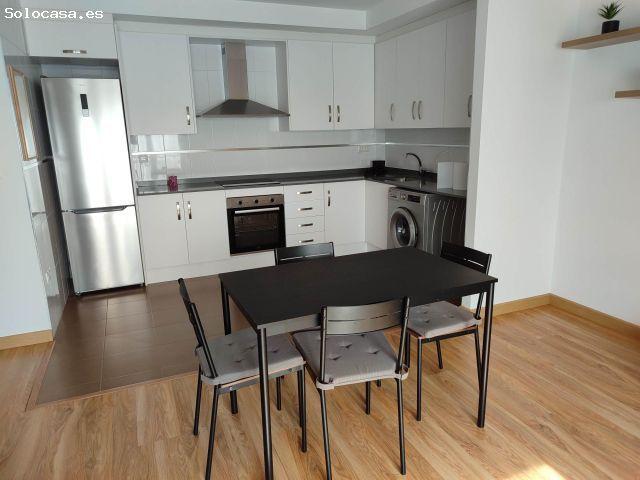 EXCELENTE VIVIENDA DE DOS DORMITORIOS CON PLAZA DE GARAJE