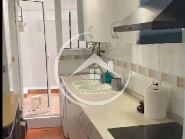 EXCELENTE VIVIENDA REFORMADA, AMUEBLADA, FUNCIONAL Y ACTUAL. EN CAMPANAR