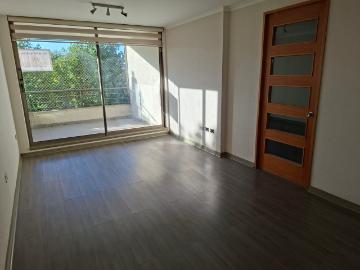 Excelente y amplio departamento en consolidado Condominio Santa Ana Oriente.
