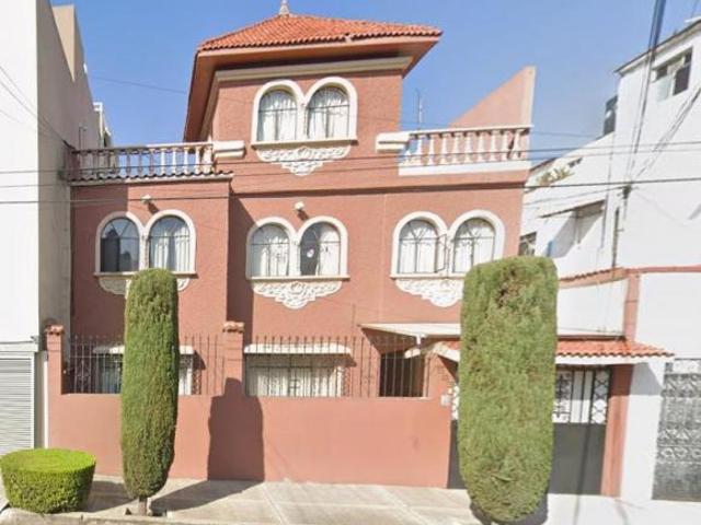 Excelente y hermosa casa en Calle Tajín, Vertiz Narvarte, Benito Juárez, CDMX