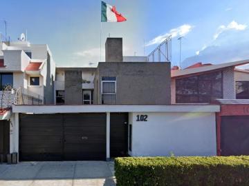 Excelente y hermosa casa en Av. Paseo del Bosque, Taxqueña, Coyoacán, CDMX
