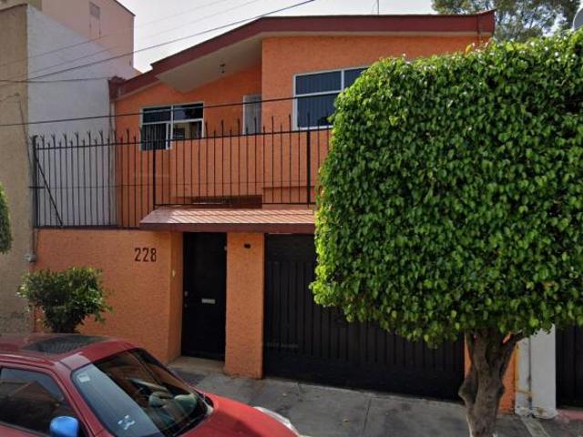 Excelente y hermosa casa en Nueva Santa María, Azcapotzalco, CDMX