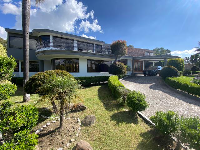 Excelente y Residencia en el Fraccionamiento Mirador La Calera, en Puebla, Puebla
