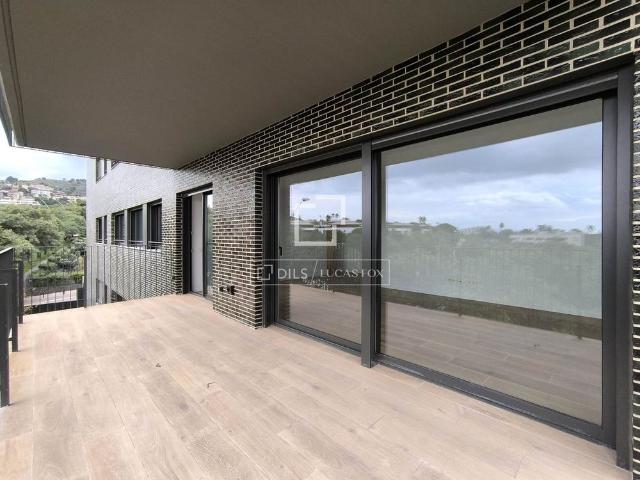 Excellent 3 Bedroom apartment for rent in Esplugues, Barcelona