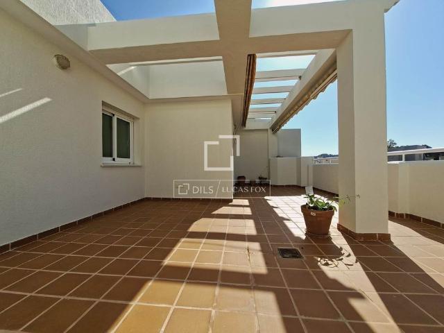 Excellent 3 Bedroom penthouse with 100m² terrace for rent in Malagueta El Limonar