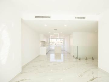 Excellent 3 Bedroom penthouse with 33m² terrace for rent in Ciudad de las Ciencias