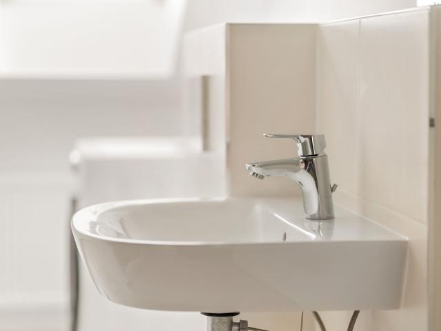 Excellent 1 Bedroom in Neukölln, Berlin Amsterdam Apartments for Rent