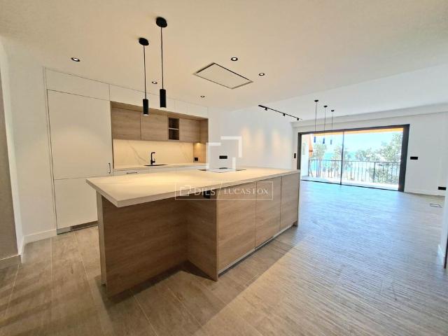 Excellent 2 Bedroom apartment with 25m² terrace for rent in Malagueta El Limonar