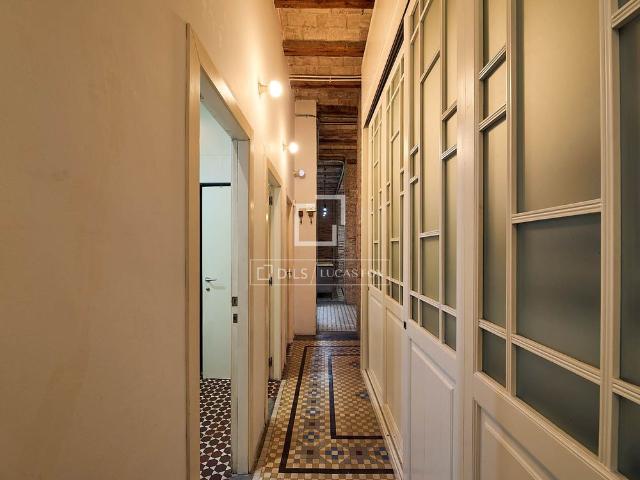 Excellent 2 Bedroom apartment for rent in El Carmen, Valencia