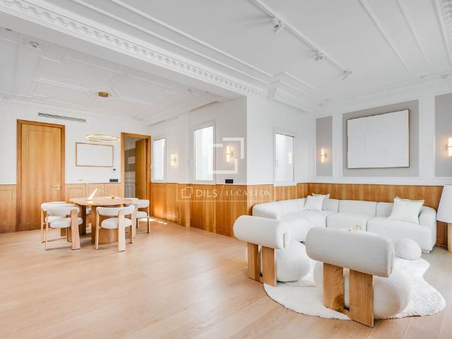Excellent 2 Bedroom penthouse for rent in Castellana, Madrid