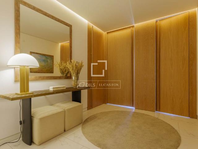 Excellent 4 Bedroom apartment with 38m² terrace for rent in Pozuelo, Madrid
