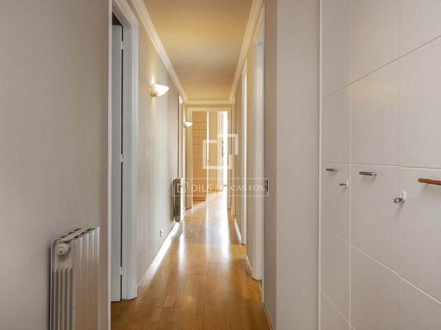 Excellent 4 Bedroom apartment for rent in Eixample Right, Barcelona
