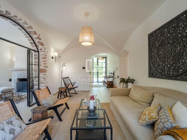 Excellent 5 Bedroom house / villa for rent in Valencia Region, Valencia