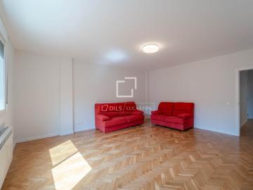 Excellent 6 Bedroom apartment for rent in Extramurs, Valencia