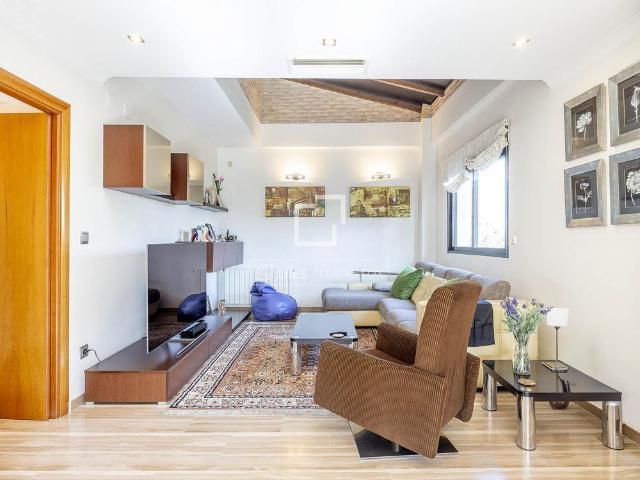 Excellent 6 Bedroom house / villa for rent in San Antonio de Benagéber, Valencia