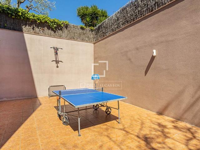 Excellent 6 Bedroom house / villa with 110m² terrace for rent in Lluminetes