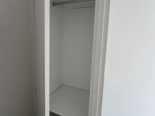 Excellent double bedroom with a balcony, in Sabadell