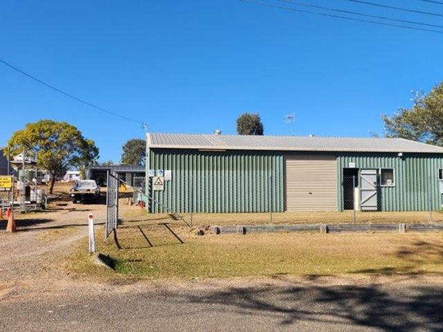 EXCELLENT D'AGUILAR HIGHWAY FRONTAGE PERFECT BUSINESS EXPOSURE ZONED LIGHT INDUSTRIAL