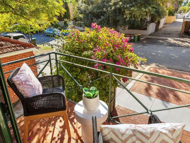 Excellent home in great Western suburbs location