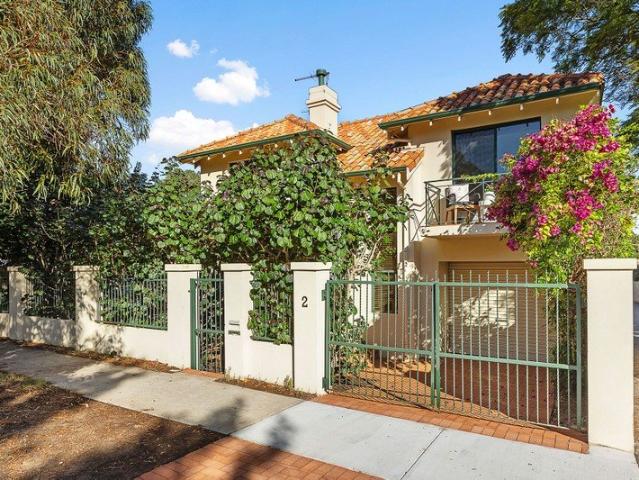 Excellent home in great Western suburbs location