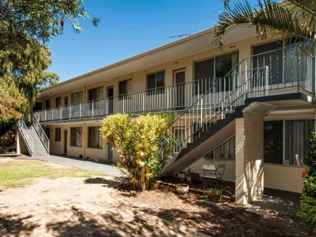 Excellent location 2 bedroom apartment