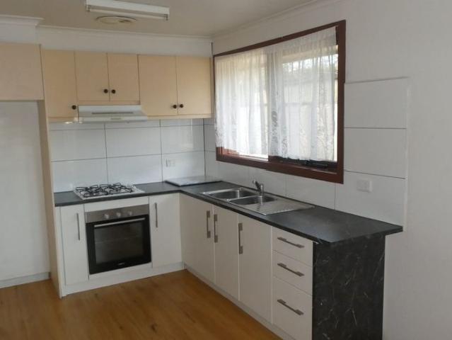 EXCELLENT LOCATION !