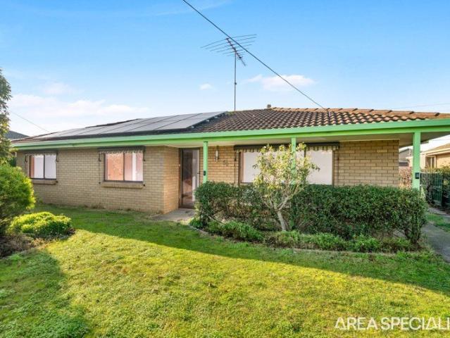 Excellent Location Geelong Ring Road access is only seconds away