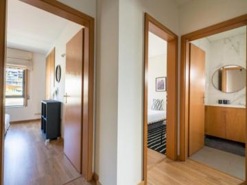 Excellent single bedroom with a balcony, in Nogueira Fraião e Lamaçães