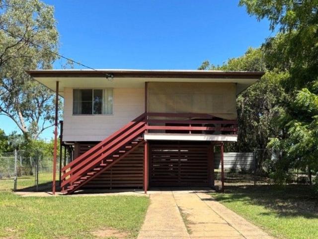 SECURELY TENANTED AT $530 PER WEEK HIGHSET HOME WITH SHED, SIDE ACCESS AND FAMILY APPEAL