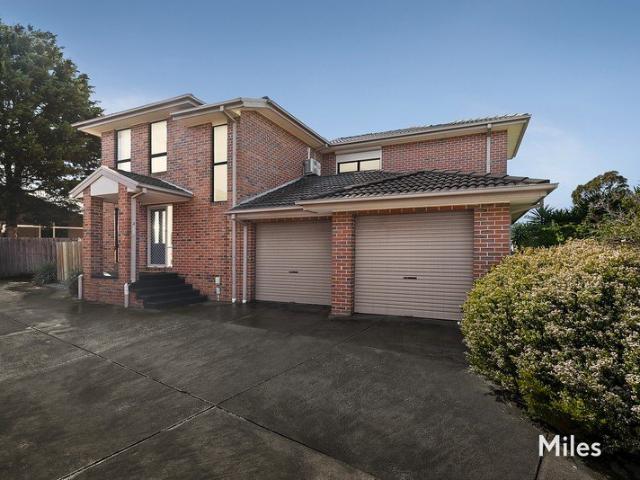 Excellent Townhouse with Exciting Location