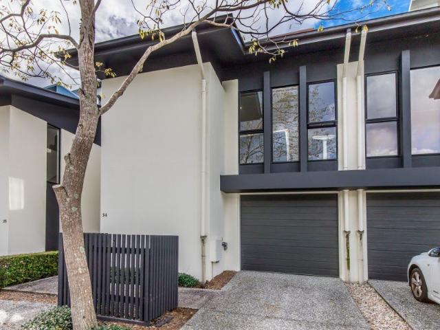 Excellent Value Townhouse in a Prime Lifestyle Location