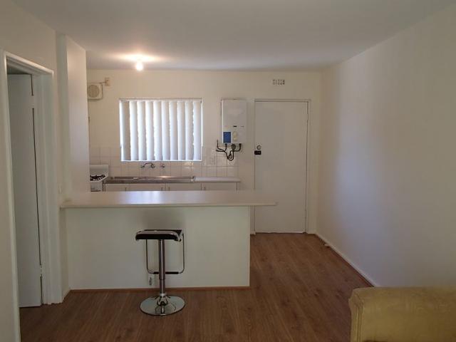 EXCELLENTLY LOCATED UNIT!