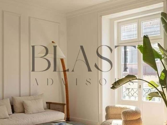 Excepcional Apartamento T3+1 Renovado – Lisboa
