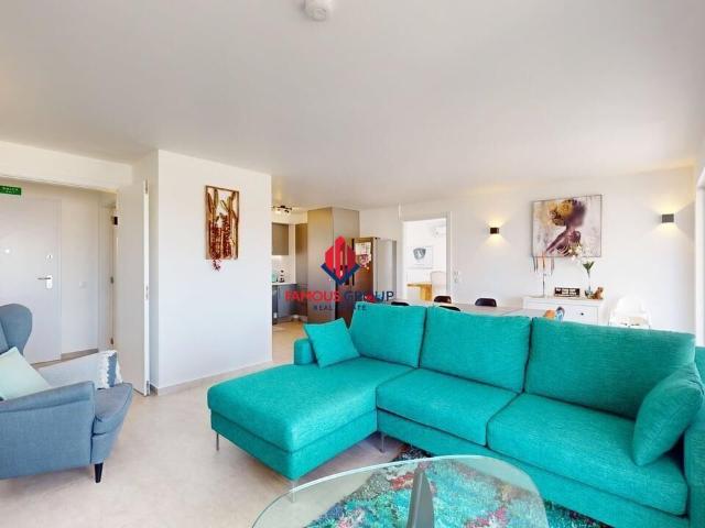 Excepcional apartamento de 4 quartos em estilo penthouse para arrendamento de longa duração – Lagoa