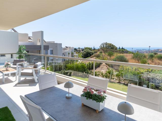 Excepcional apartamento de 3 dormitorios — 110 m² con terraz. 140m² La Cala de Mijas