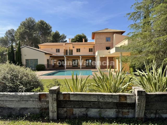 Excepcional Finca Privada con Proyecto de Expansión para Wellness