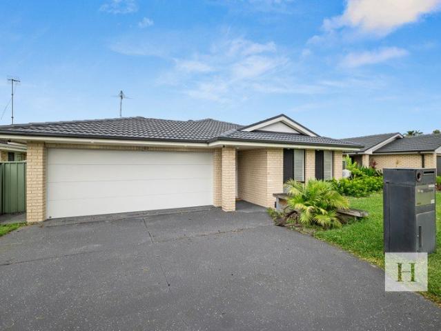 Exceptional 4 Bedroom Family Home in Prime Blue Haven Location