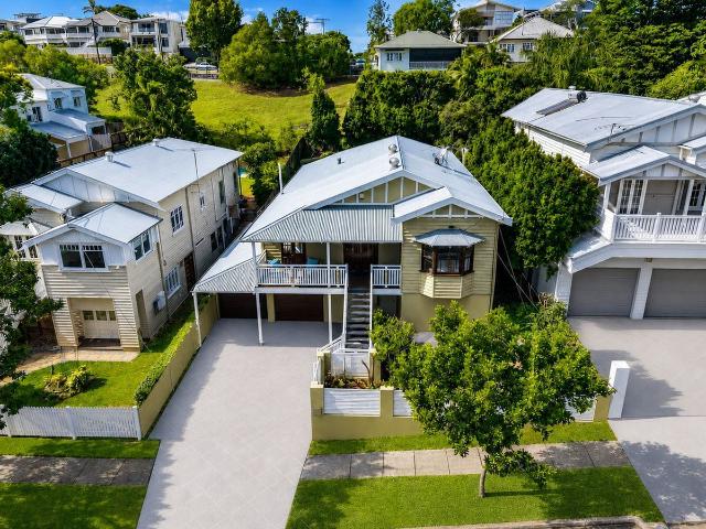 Exceptional 4 bedroom Family Living in the Heart of Norman Park