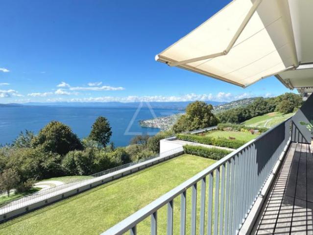 Exceptional 4.5 room apartment with panoramic views over lake geneva