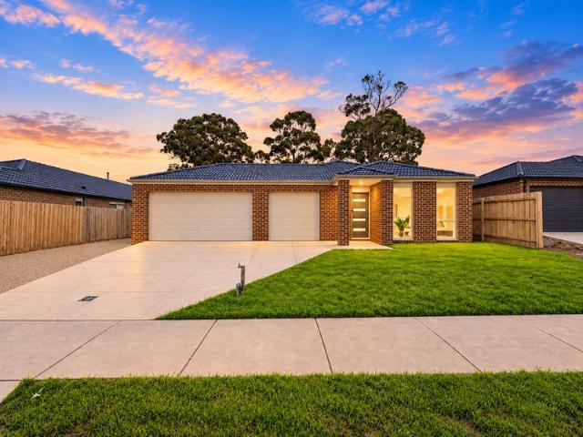 Exceptional 6 Bedroom Family Living with Separate 2 Bedroom Residence