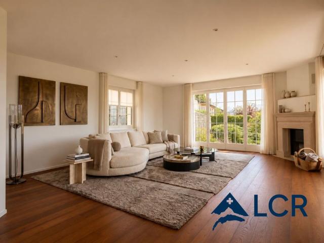 Exceptional 7.5 room villa Breathtaking lake view | 315 m² | Absolute calm