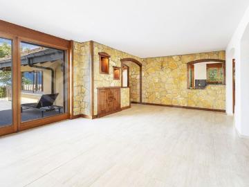 Exceptional 9.5 room villa – Lake and mountain view on the Riviera